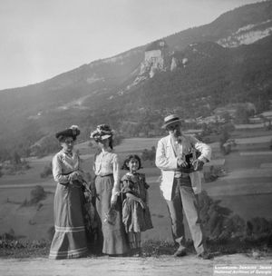 니코 니콜라제와 그의 가족, 1902년 독일 에르크슬레벤