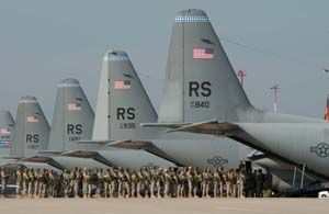 37 수송 비행대/86 수송 비행단의 록히드 C-130E 허큘리스