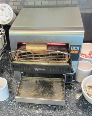 컨베이어 토스터