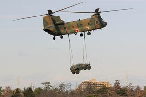 일본 육상자위대 CH-47 헬기