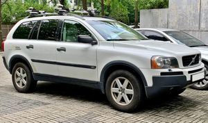 볼보 XC90 1세대 전기형(2002–2006)