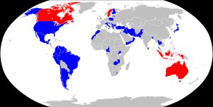 벨 206의 군사 운영자 목록. 현재 사용자는 파란색, 이전 사용자는 빨간색으로 표시