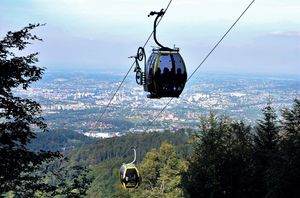 "Szyndzielnia" 곤돌라 리프트 (비엘스코-비아와, 실롱스키 베스키드 산맥 북쪽)