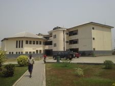 펜테코스트 고등학교