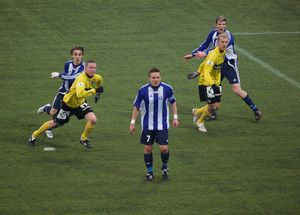 쿠오피오의 마그넘 아레나에서 열린 쿠PS 대 HJK 경기. 핀란드 리그컵, 2008년 3월 11일.