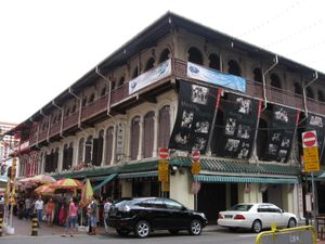 싱가포르 차이나타운은 19세기와 20세기 초 싱가포르 초기 중국 이민자들의 월경지였다.