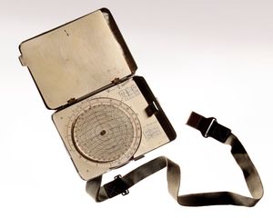 벨렌코의 비행 데이터가 적힌 무릎 받침대 노트