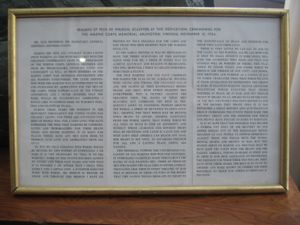 1954년 낙성식에서 연설하는 펠릭스 드 웰던