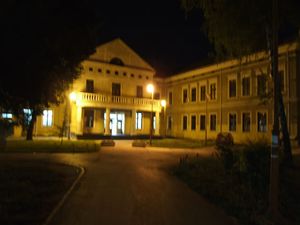 샤바츠 문법 학교