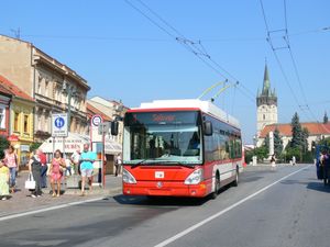 저상 트롤리버스는 2006년부터 프레쇼우에서 운행되고 있습니다. 1번 노선의 Hlavná 거리의 Škoda 24Tr는 솔리바르 마을로 가는 가장 오래된 구간에서 운행됩니다