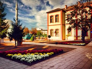 "사딕 타파르시쿠" 도서관