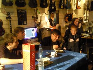 2011년 모스크바에서 열린 사인회 중 DDT