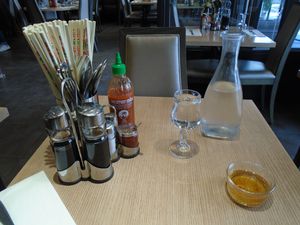 nước mắm}}를 포함한 다양한 베트남 조미료