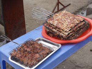 팃 느엉(구운 돼지고기)