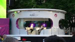 스톡홀름에서 열린 UEFA 유로 2012 TV4의 "팬존" 스튜디오
