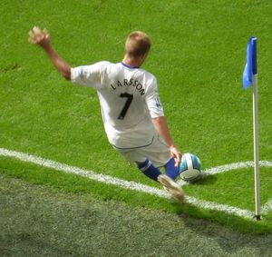 2007년 버밍엄 시티에서 코너킥을 차는 라르손