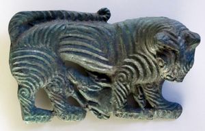 벨트 장식판, 영양을 제압하는 호랑이, 오르도스, 기원전 6-5세기