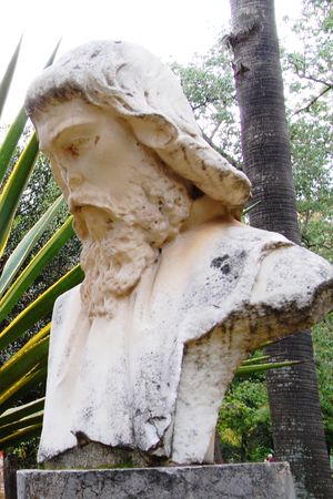 키엘로 달카모(Cielo d'Alcamo)의 대리석 흉상. 빌라 줄리아 내부에 있다.