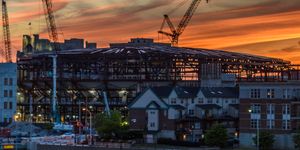 2016년 6월 공사 진행 중인 리틀시저스 아레나