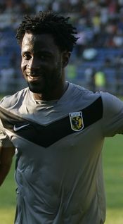 2012년 8월 피테서에서 뛰고 있는 보니