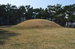 석촌동 제5호분