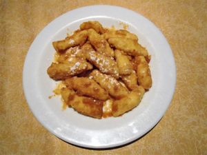 크로아티아 북부 메지무르예에서 유래된 감자 반죽 덤플링의 일종