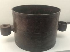 왕망의 가량(jialiang). 유흠이 과학적 측정에 사용했으며, 국립고궁박물원에 소장되어 있다.