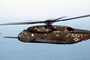 1984년 비행중인 CH-53E 슈퍼 스탤리온