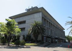 구 貝塚시청 본청사 (2019년 5월 촬영)