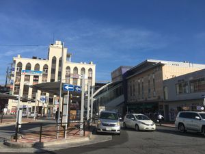 북쪽 출구 앞 광장 (2019년 9월)