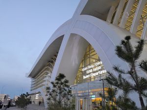 사마르칸트 국제공항 입구