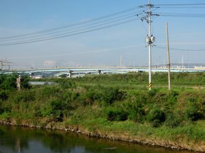 당수동 황구지천 건너편에서 본 서수원 나들목