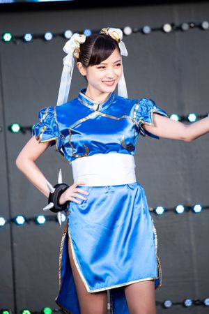 모모츠키 나시코가 영화 레디 플레이어 원 일본 시사회에 참석한 모습