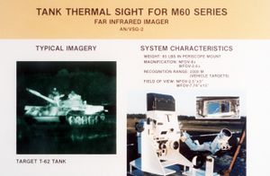 TTS 차량에 사용되는 AN/VSG-2 열상 조준경의 상세 보기 및 출력 이미지
