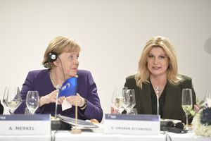 2019년 앙겔라 메르켈 독일 총리와 함께