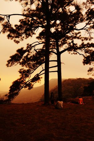 푸 크라둥은 이산의 잘 알려진 관광지이다.