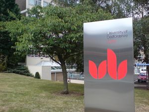 베드퍼드셔 대학교 – 루턴