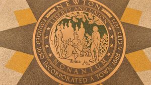 뉴턴 시 문장에 묘사된 존 엘리엇