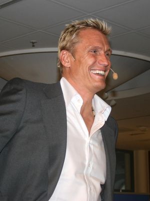 2007년, 룬드그렌이 '스킨 트레이드'를 구상한 해.