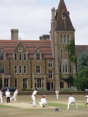 2006년 크리켓을 하는 차터하우스 학생들