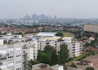 샤투에서 파리를 바라보다