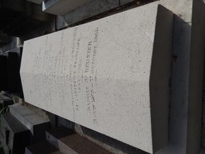 앙리 드 레니에의 묘 (페르 라셰즈 묘지, 86구획)