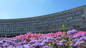 수미의 지방 행정 건물