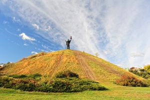 여름의 페레모히 공원(Victory Park)