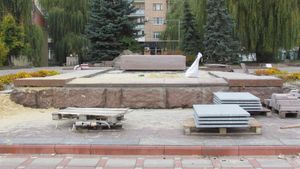 2014년 철거된 레닌 동상의 잔해