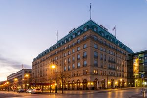 베를린에 있는 호텔 아들론