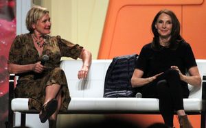 맥패든은 2017년 라스베이거스 스타 트렉 컨벤션에서 동료 배우 데니즈 크로스비와 함께했다.