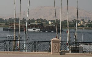 2004년 데이비드 수셰이 주연의 애거사 크리스티의 명탐정 포와로 버전에서 PS 수단이 사용되었다.