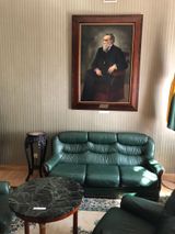 요나스 바사나비추스의 그림, 역사 대통령 궁전의 대통령 집무실에 걸려 있음