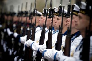 빌뉴스에서 해군 의장대 병사 (리투아니아)